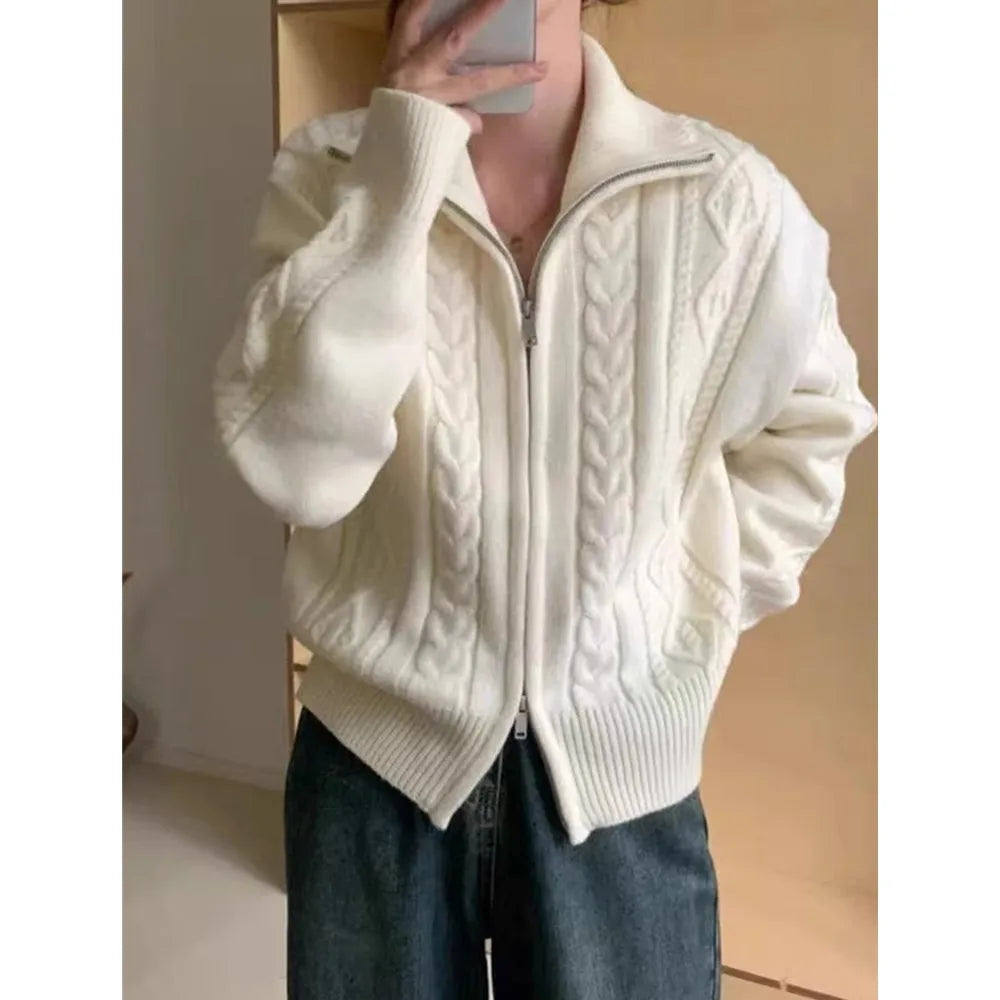 CLARA™ Everyday Zip